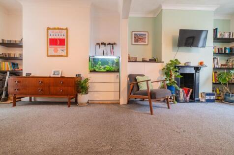 Award-winning Media team on EVERY Listing_18