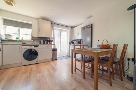 Call 02920_454555 to secure your viewing_4