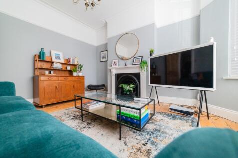 Award-winning Media team on EVERY Listing_5