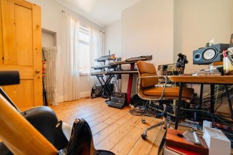 Award-winning Media team on EVERY Listing_38
