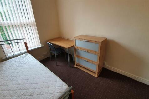 3-Bedroom-FirstFloor-Rear.jpg