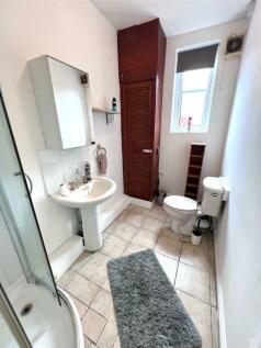 Bathroom two.jpg
