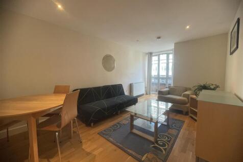 Living &amp; Dining Room