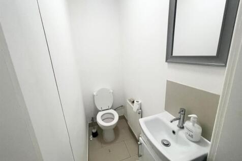 tLp8q7FpEkCF93vwEVoQXA.jpg