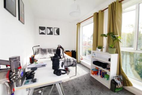 Bedroom 5.jpg