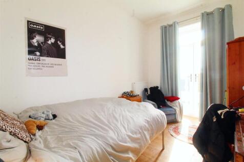 Bedroom 9.jpg