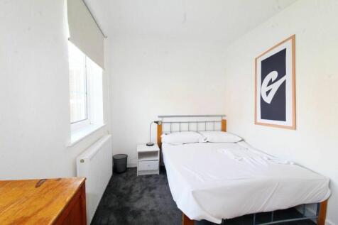 Bedroom 10.jpg
