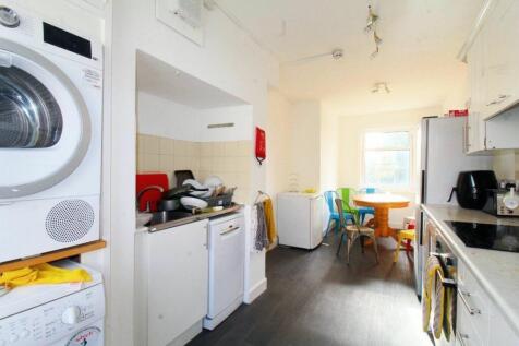 Kitchen 4.jpg