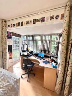 Bedroom One (5).jpg