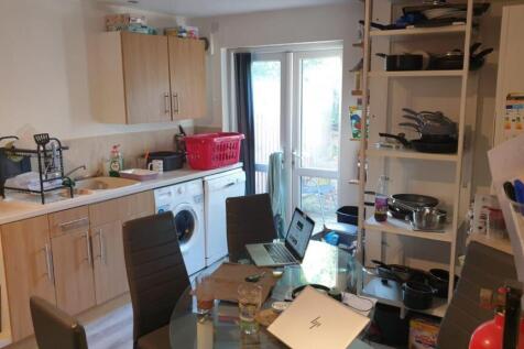 24 woodside road 3.jpeg