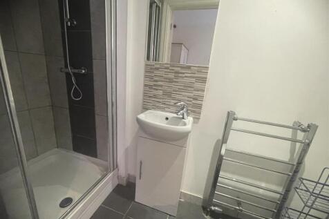 Bedroom Three En-Suite