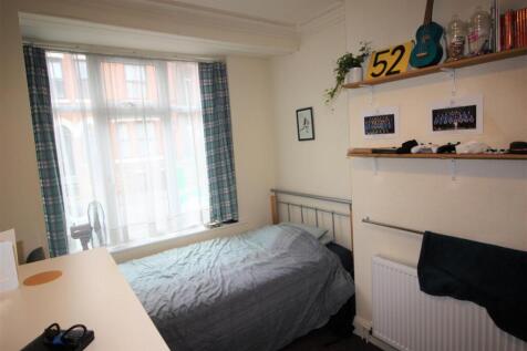 Ground floor bed (1).JPG