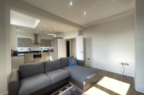 Kitchen / Living Room