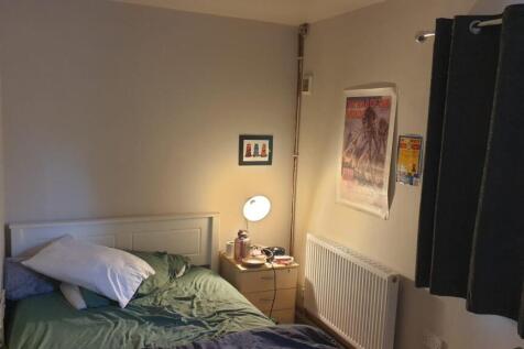 3a Oundle Drive 2.jpeg