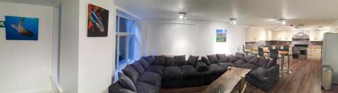 166A Living Room / Kitchen