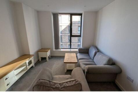 10206 living 1.jpg