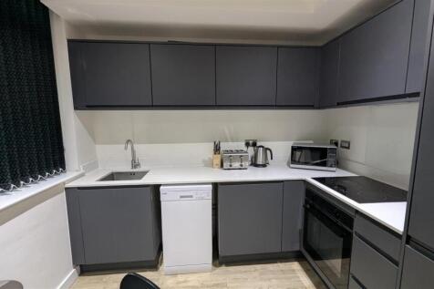 PXL_20250305_181045209