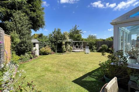 Garden Alt