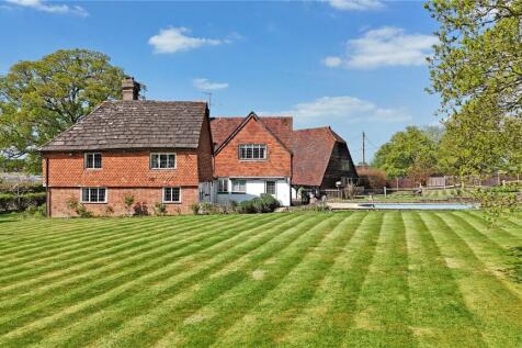 Costrong Farmhouse