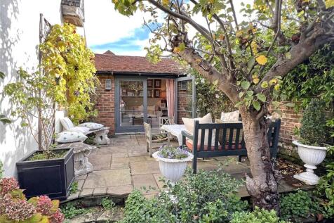 Garden/studio
