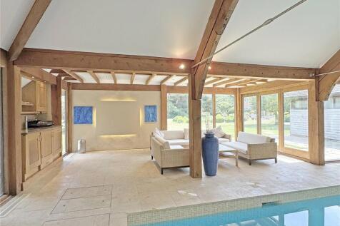 Pool Sitting Area
