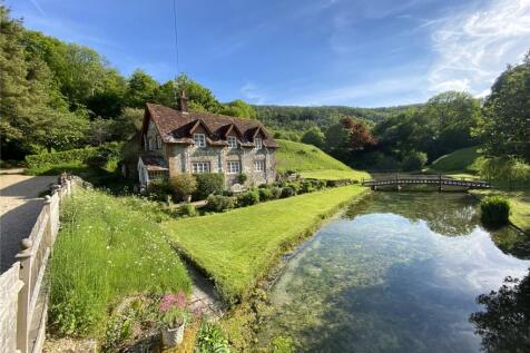 House and Stream