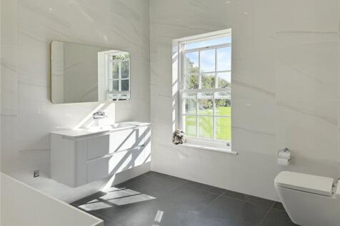 Main Ensuite