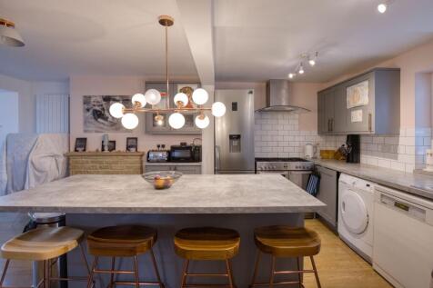 Breakfast/Kitchen