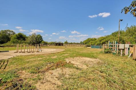 Weavings Farm