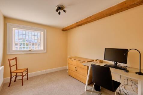 Bedroom/Study