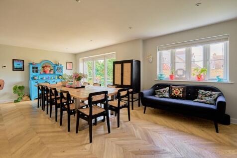 Dining/Family Area