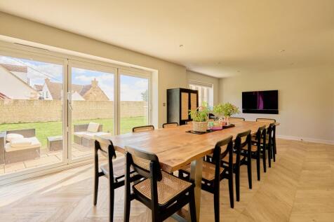 Dining/Family Area