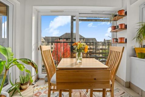 Dining Area &amp; Balcony