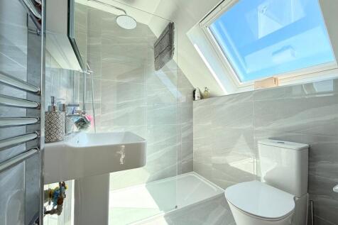 En-Suite Master