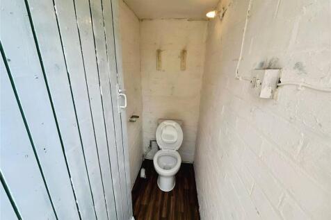Outside Wc
