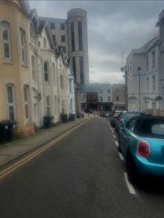outside of property pic 3