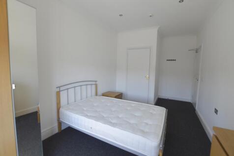 Bedroom 2 (1)