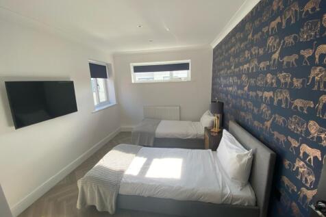 bedroom 222