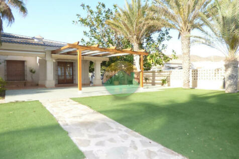 3 bedroom Semi - Detached Villa For sale-AZOH11-8