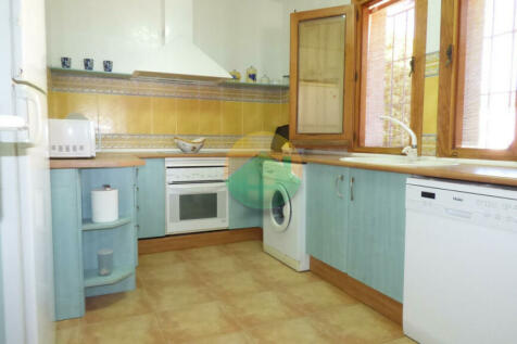 3 bedroom Semi - Detached Villa For sale-AZOH11-16