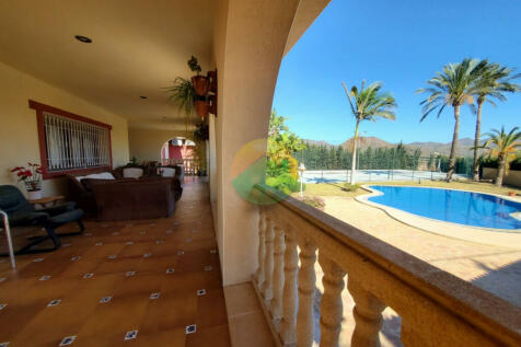 5 Bedroom Detached Villa For Sale-ISLA55-10