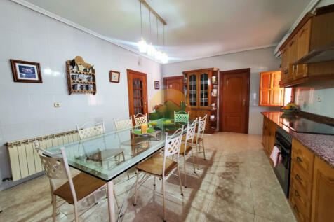 5 Bedroom Detached Villa For Sale-ISLA55-12