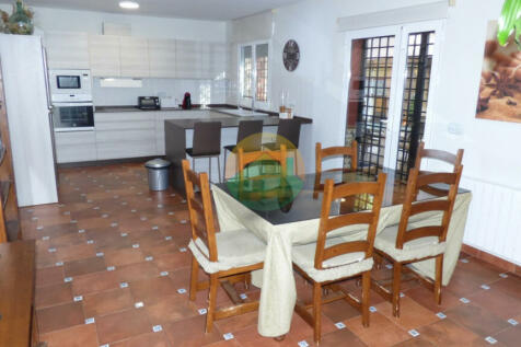 5 Bedroom Country house For Sale-ALE09-10