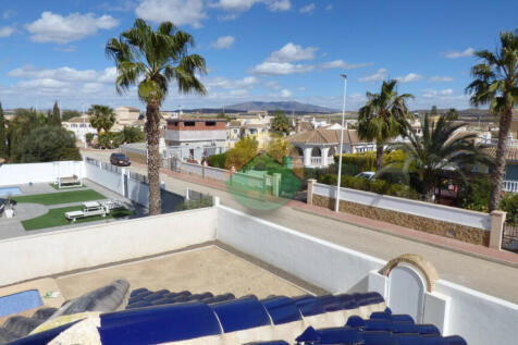 3 Bedroom Detached For Sale-CIC96-26