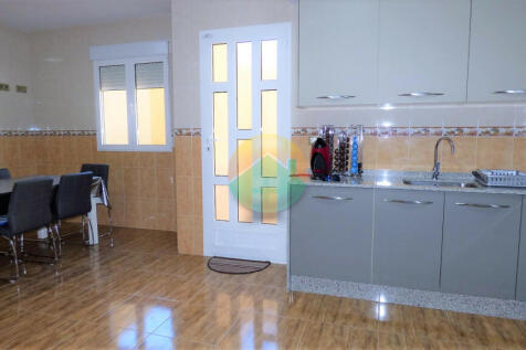 3 Bedroom Semi-Detached For Sale-CANG03-4