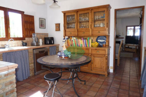 3 Bedroom Country House For Sale-ALE10-7