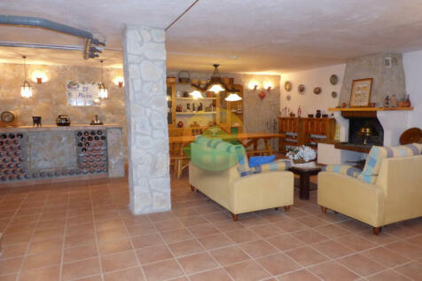 5 Bedroom Country House For Sale-PURIAS02-2