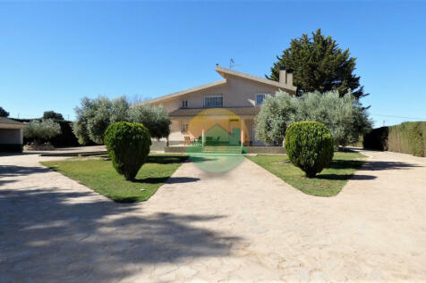 5 Bedroom Country House For Sale-PURIAS02-8