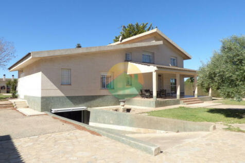5 Bedroom Country House For Sale-PURIAS02-9