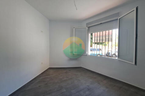 2 Bedroom Apartment For Sale-PDM182-11
